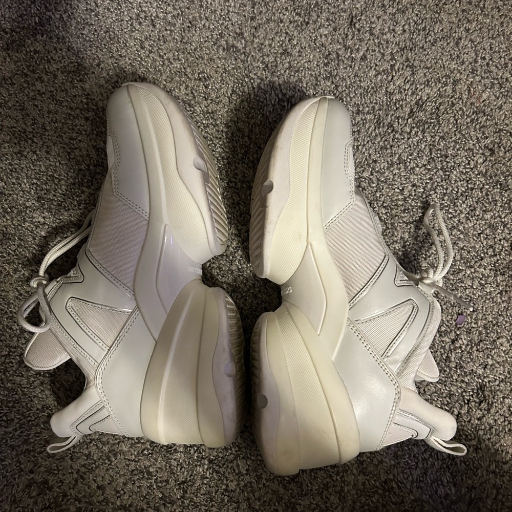 Barely warn like new size 10 MK sneakers
